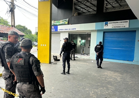 Assaltantes explodem casa lotérica na Avenida Passarinho