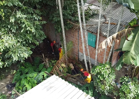 Tronco humano é encontrado em área de mata na Zona Leste