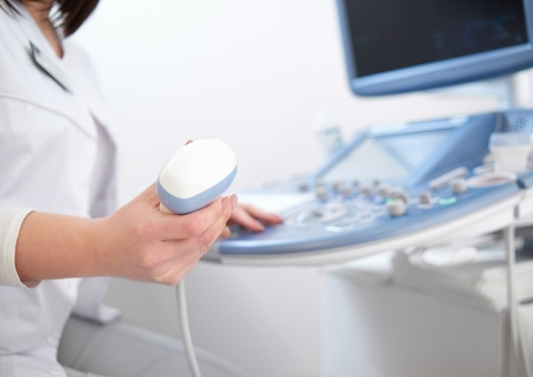 Exames de ultrassonografia de mama gratuitos são oferecidos em Manaus