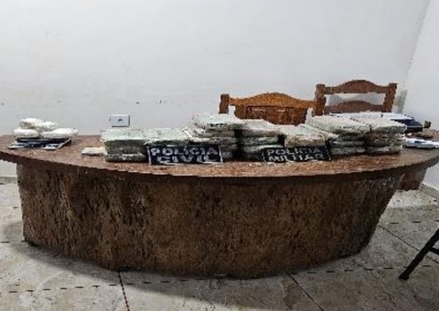 Mulher e dois homens são presos com 27 Kg de crack e cocaína em Apuí