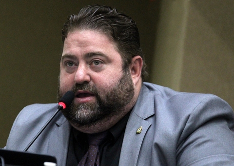 Erramos: Vereador William Alemão aluga carros que já foram seus e da esposa para o próprio gabinete