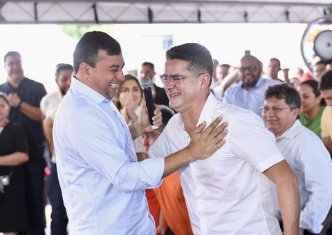 Wilson Lima ressalta parceria com David Almeida durante comício em Manaus