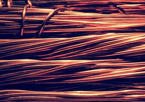 Cerca de 200 kg de cabos de cobre vendidos ilegalmente são apreendidos em comércios de Manaus