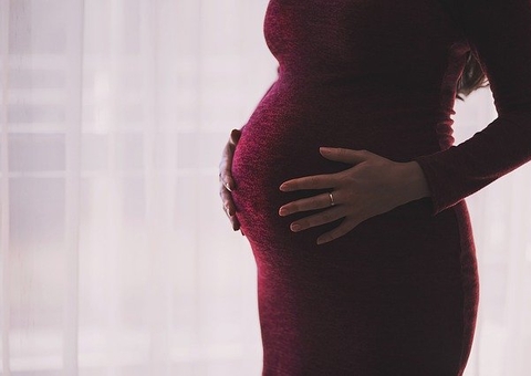 Manaus inicia cadastro para vacinação contra Covid de gestantes e puérperas