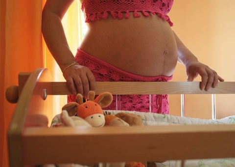 Taxa de gravidez na adolescência em Manaus chegou a 16,26% em 2021