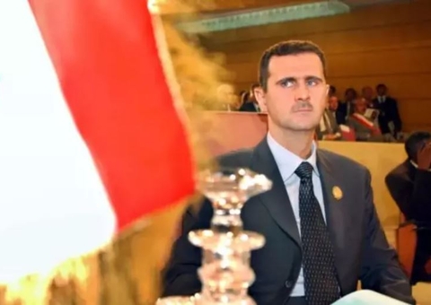 Avião que pode ter transportado Bashar-al Assad desaparece durante voo