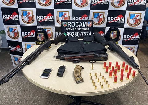 Homem é preso com arsenal escondido em casa em Manaus