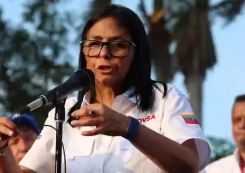 “Já chega de ordens de Washington sobre a Venezuela” diz Delcy Rodríguez em discurso polêmico