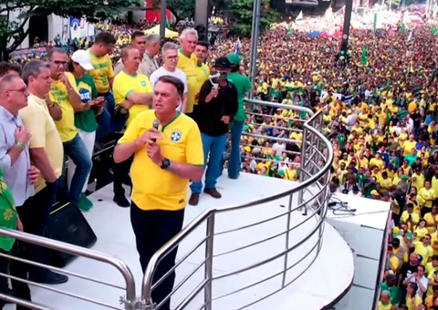 Bolsonaro participa de ato em Copacabana neste domingo
