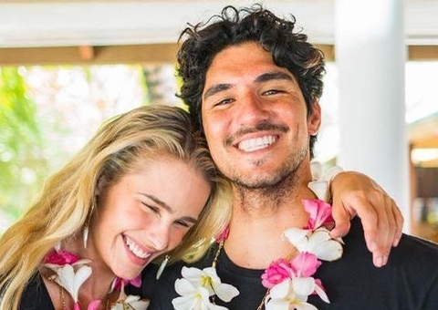 Yasmin Brunet manda recado para Gabriel Medina em dia de competição nas Olimpíadas