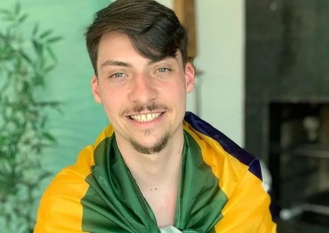 Filho de Bolsonaro, Jair Renan é alvo de operação no Distrito Federal