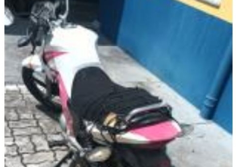 Bêbado, homem tenta roubar moto trancada e sofre acidente no Santo Antônio