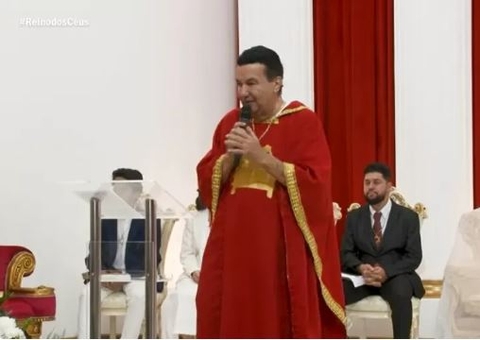 Pastor orienta em pregação que mulher faça sexo com marido mesmo sem vontade