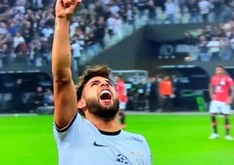 Trio do Corinthians figura em lista de jovens talentos nascidos após 2000