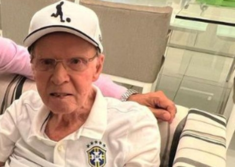 Zagallo apresenta sinais de melhora, informa boletim médico
