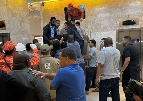 Três elevadores despencam e deixam dois mortos e um ferido