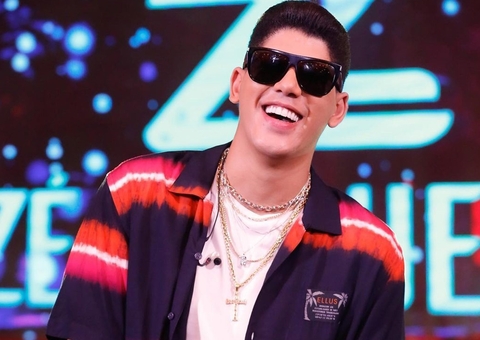 Zé Vaqueiro agita noite de festa em 'A Fazenda 13'