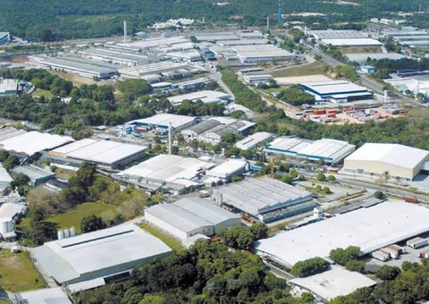 Senadores se mobilizam para manter incentivos à Zona Franca de Manaus