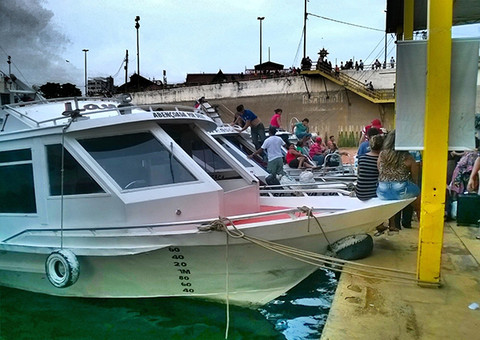 Na Manaus Moderna, comerciantes reclamam de aumento em taxa de balsa