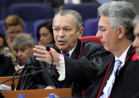 Prefeito de Anamã condenado por superlotar embarcação