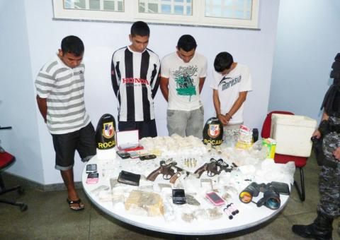  Oito sacos com Oxi apreendidos no Belvedere