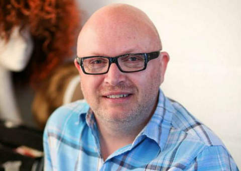 Professor larga profissão para realizar um sonho