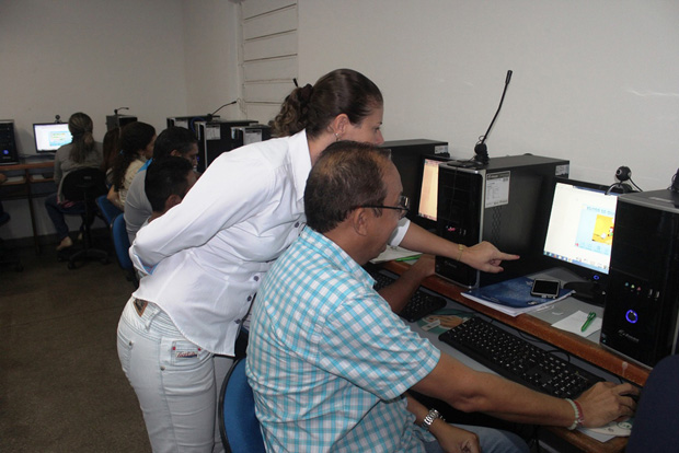 Educadores participam de formação para tornar as aulas mais atrativas