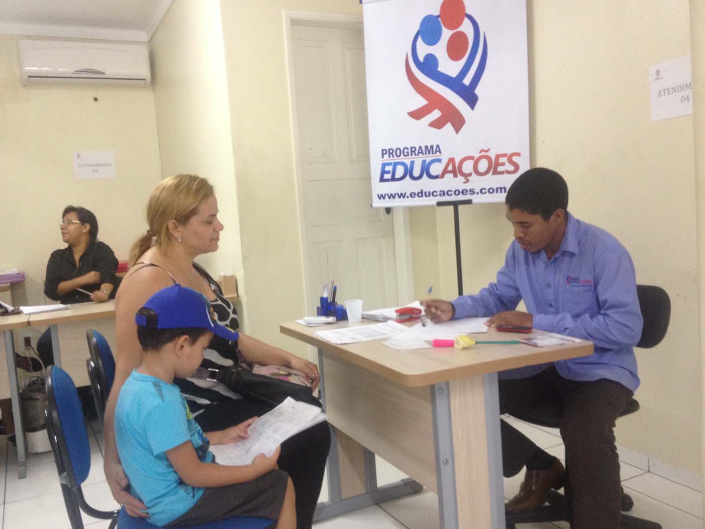 Programa Educações abre seleção para mil bolsas de educação básica