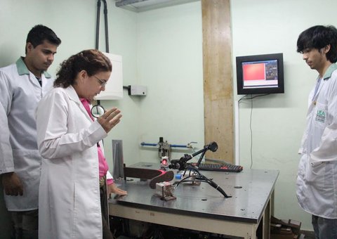 Bioprótese de pé e tornozelo desenvolvida na UEA  