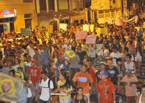 No Largo São Sebastião, manifestação foi pacífica e tranquila