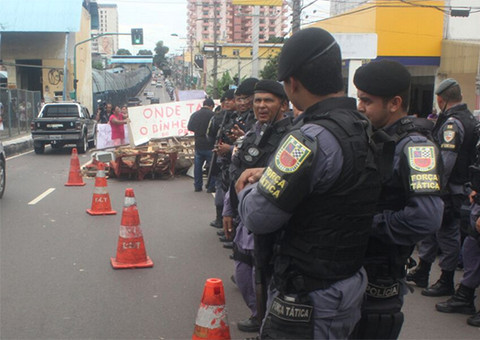 FOTOS: Veja mais imagens do protesto na Constantino