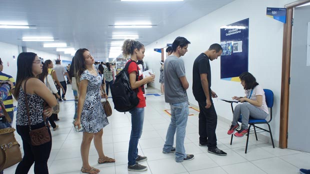 842 candidatos fizeram provas de processo seletivo do TCE