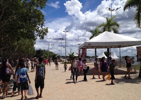 Empresa é multada por descumprir regras do Complexo Turístico Ponta Negra