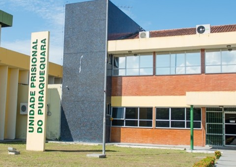  Mulher tenta entrar em presídio com drogas na vagina e é presa em Manaus