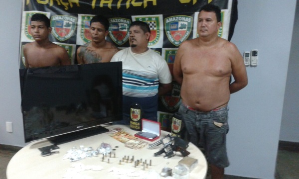 Quadrilha suspeita de tráfico é presa