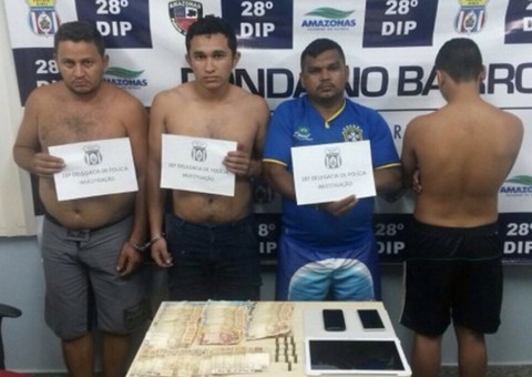 Assaltantes de loja de material de construção são presos no Aleixo