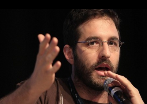 Rafinha Bastos quer entrevistar Wanessa em sua estreia no "Agora é Tarde"