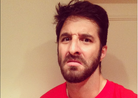 Rafinha Bastos volta a causar polêmica ao fazer piada com Xuxa e Sasha 