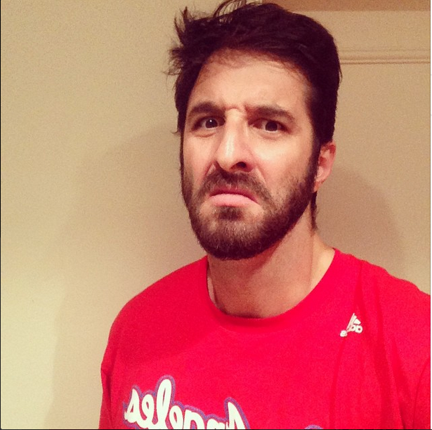 Rafinha Bastos volta a causar polêmica ao fazer piada com Xuxa e Sasha 