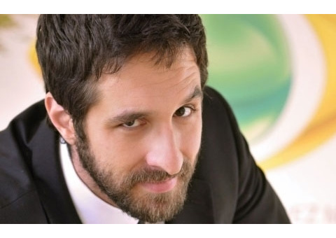 PresidentA Dilma foi quem deu emprego para Rafinha Bastos