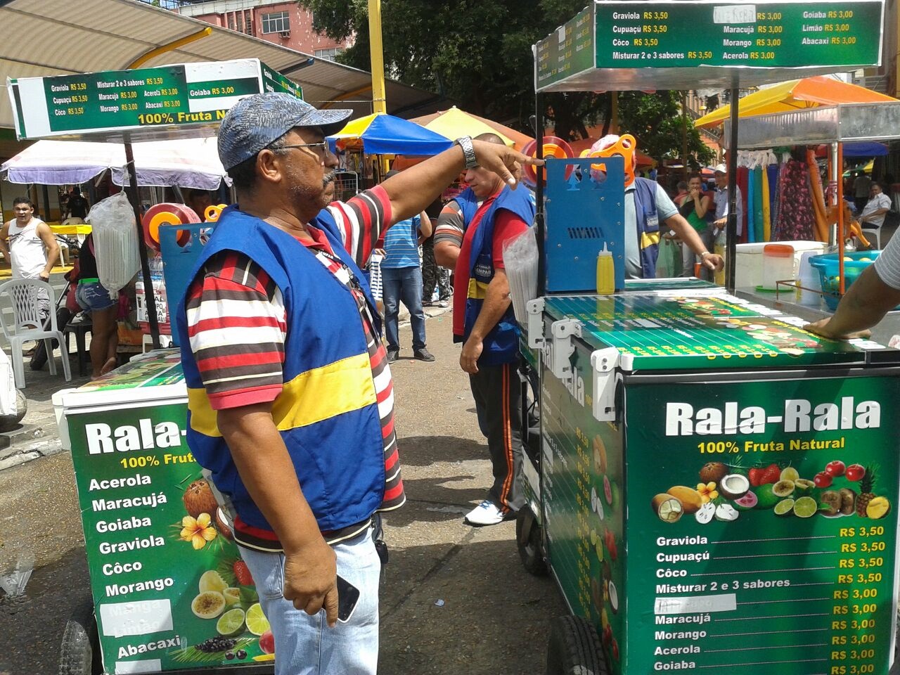 Prefeitura apreende mercadorias comercializadas irregularmente no Centro