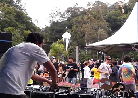 Menina de 12 anos é alcoolizada e abusada sexualmente durante rave em SP