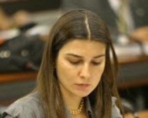 Rebecca reúne com marqueteiro de Aécio Neves