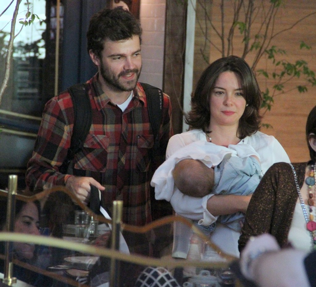 Mãe de João de 10 meses, Regiane Alves está grávida do segundo filho