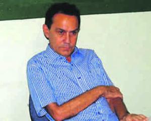 Régis no centro de um cruel jogo  de poder onde o que menos conta é a vida