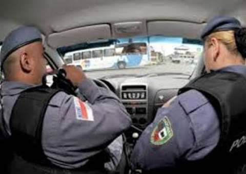 Taxista é sequestrado, sofre tortura e escapa do cativeiro