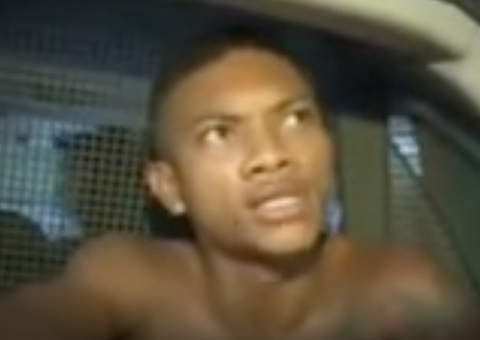 Durante prisão, acusado se declara apaixonadamente para repórter de TV  