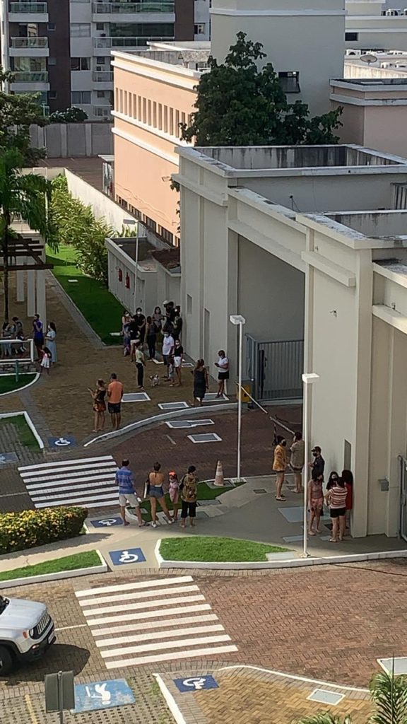 Tremor faz moradores evacuarem condomínio em Manaus