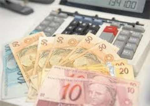 Receita libera 1º lote de restituições de 2013