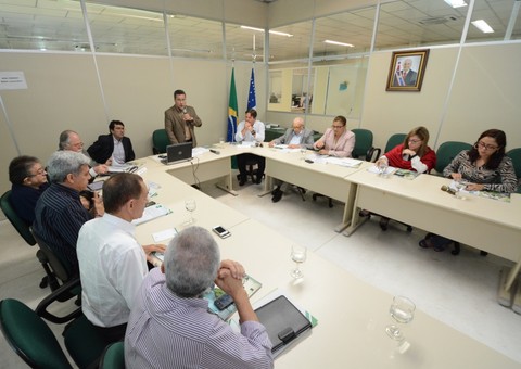 UEA forma grupo de trabalho para integrar Academia e sistema produtivo no AM